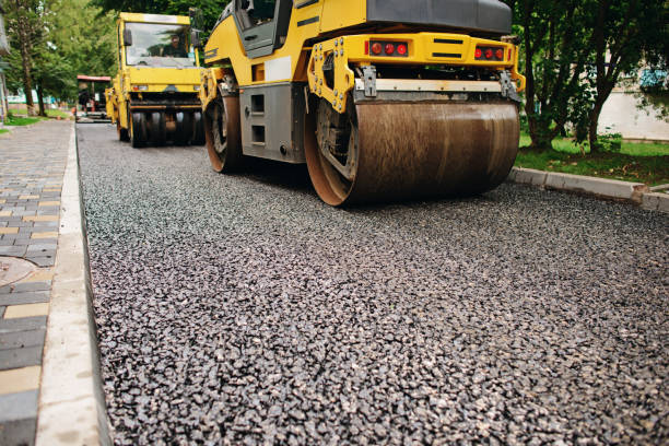 Best Permeable Paver Driveway  in Mledgevle, IL